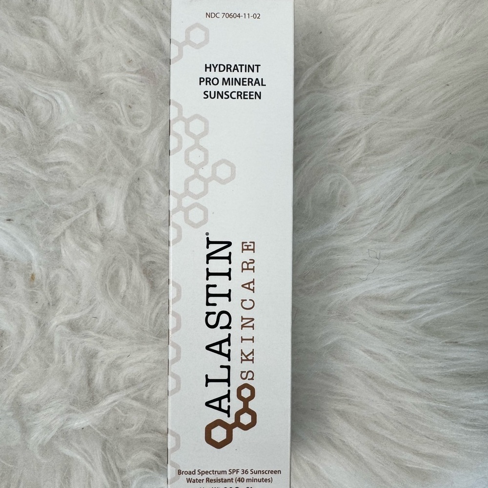 Alastin Hydratint Pro Mineral Sunscreen - White & Rose Gold Packaging